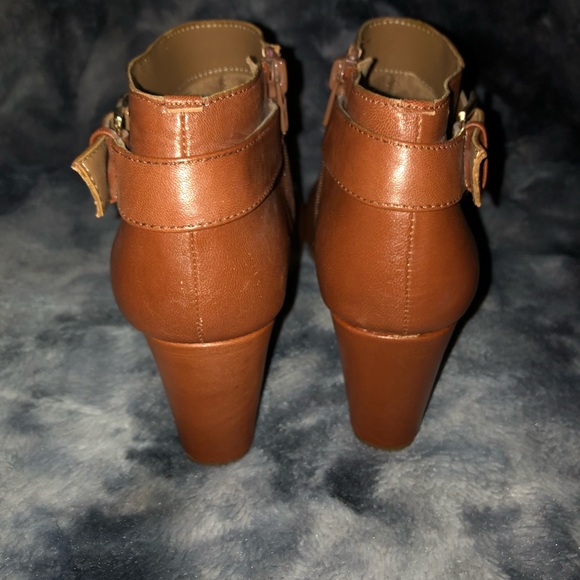 Aerosoles 7.5 tan booties - Picture 6 of 6